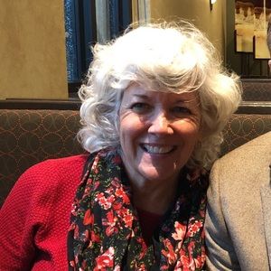 Meet your Posher, Connie